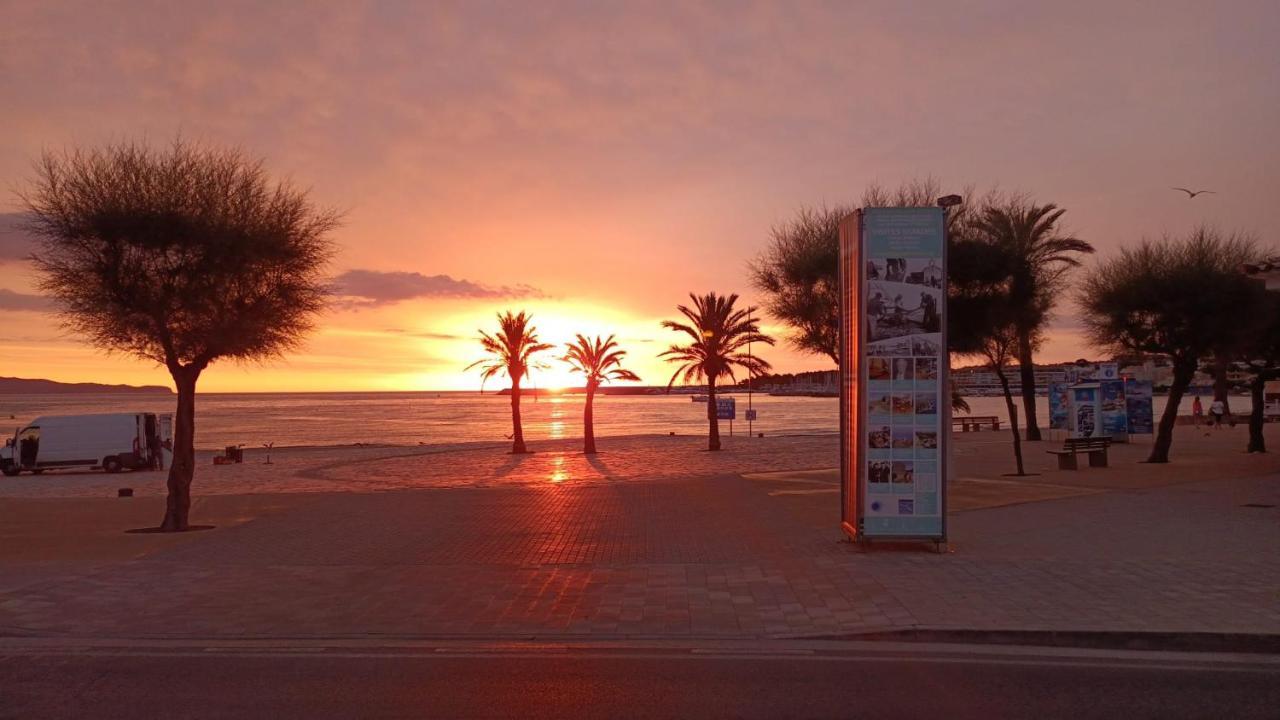 Apartamento en primera línea de mar L' Escala Exterior foto