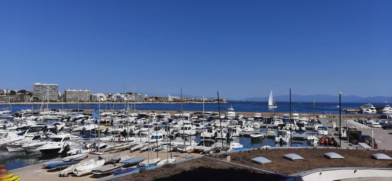 Apartamento en primera línea de mar L' Escala Exterior foto