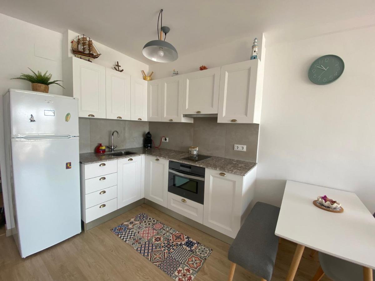 Apartamento en primera línea de mar L' Escala Exterior foto